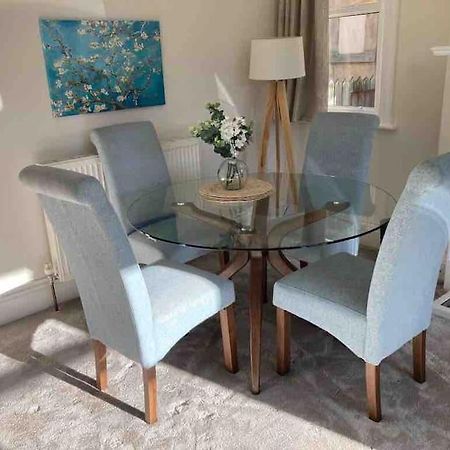 Garden Apartment, Central Harrogate With Parking Extérieur photo